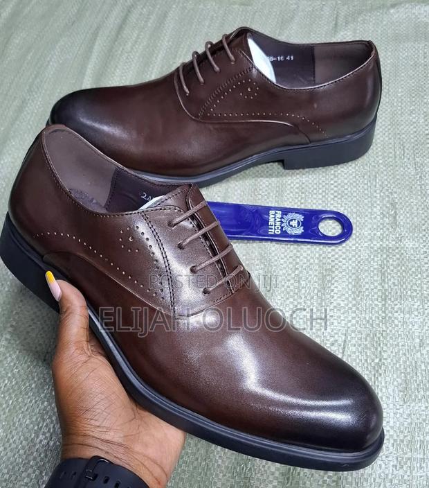 Brown Men Leather Derby Shoes. - thumbnail 2