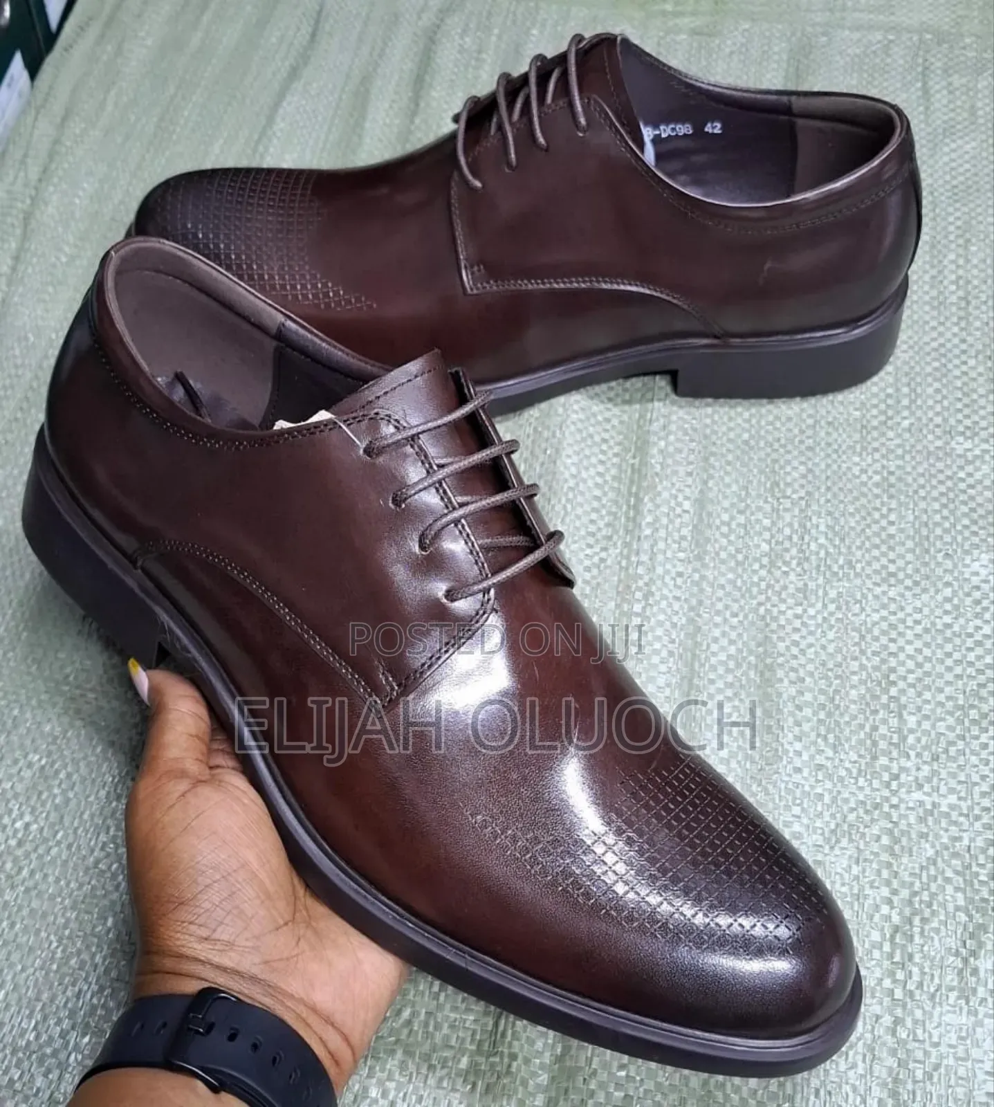 Brown Men Leather Derby Shoes.