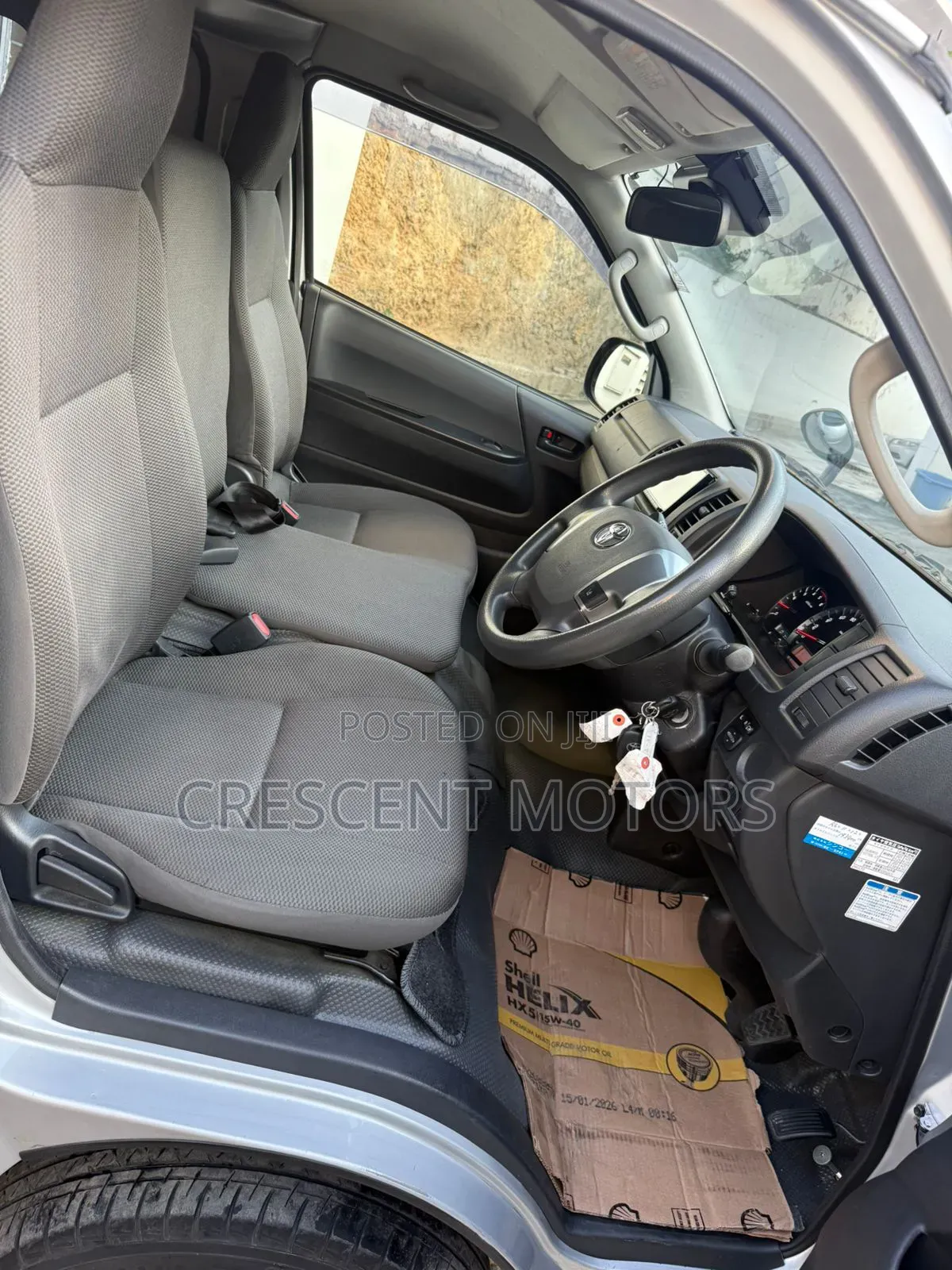 Toyota HiAce 2019 Silver