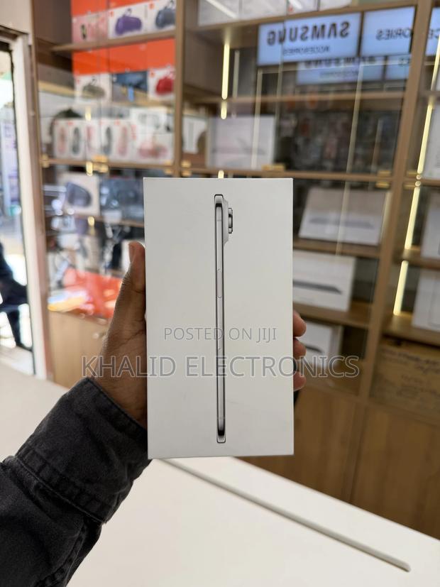 New Apple iPhone Air 256 GB Silver