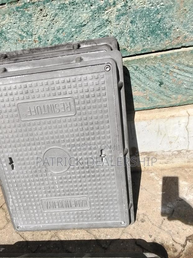 Quality Manhole Cover - main view