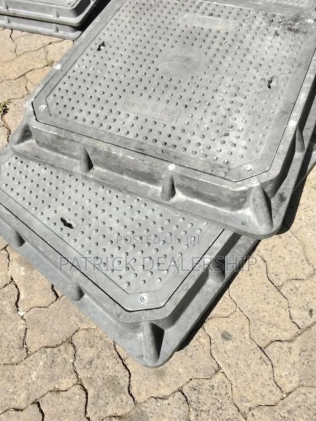 Fibre Lockable Manhole Cover