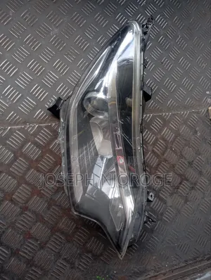 Nissan Note Headlight Letter ( B)