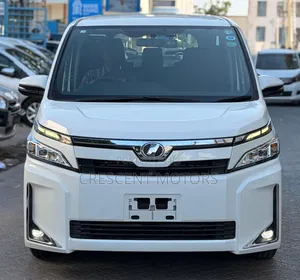 Toyota Voxy 2019 White