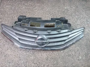 Nissan Note E12 Grill