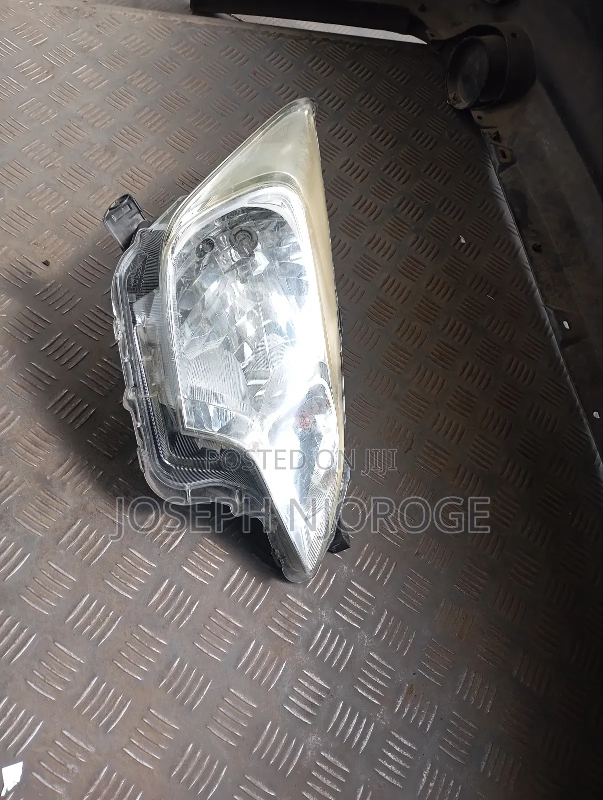 Ractis 2012 Headlight Non Zenon