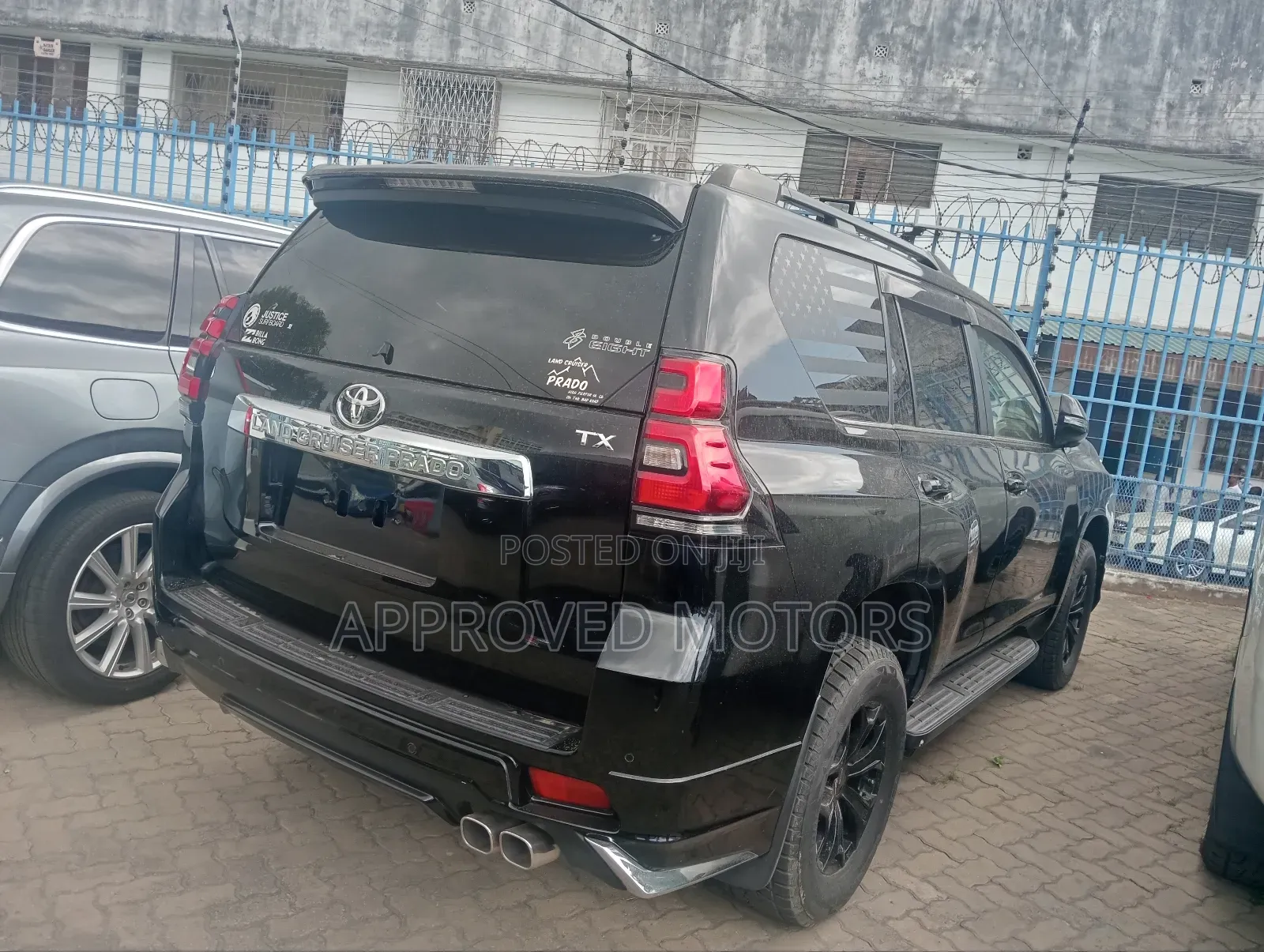 Toyota Land Cruiser Prado 2018 Black
