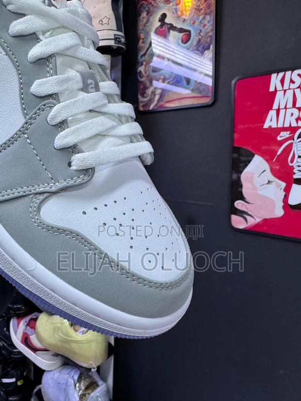 Air Jordan 1 Low “Wolf Grey” - thumbnail 5