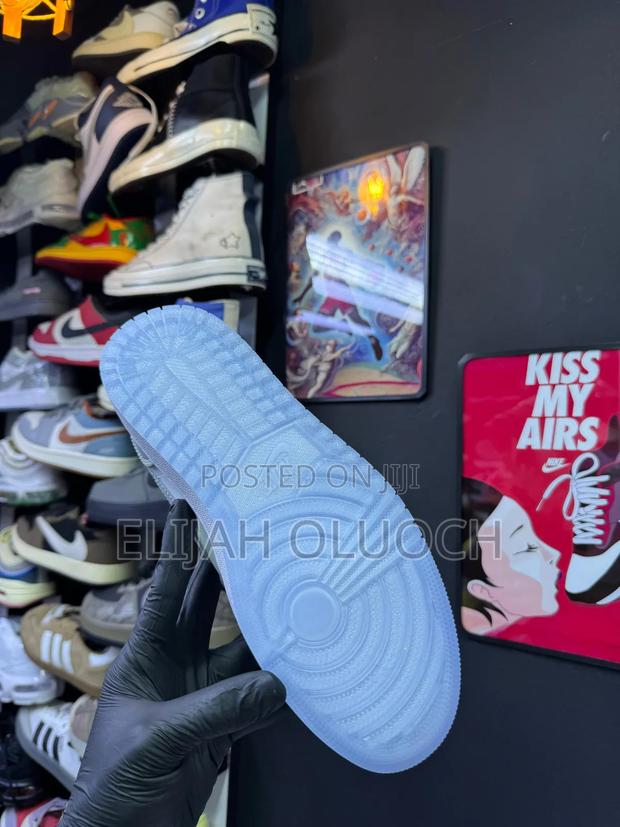 Air Jordan 1 Low “Wolf Grey” - thumbnail 6