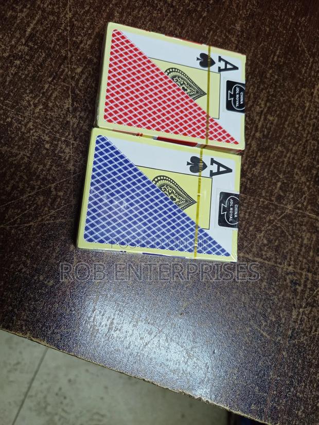 Plastic Poker Cards - thumbnail 2