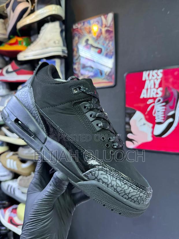 Nike Air Jordan 3 Retro “Black Cat”
