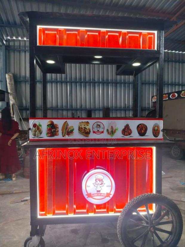 Outdoor Catering CartFood Cart Suitable for Events