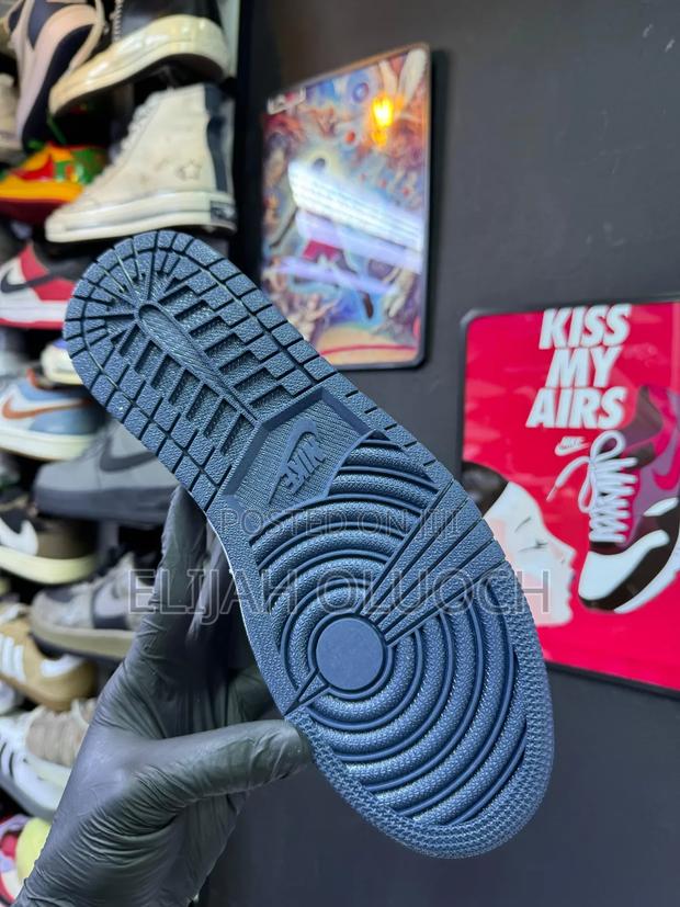 Nike Air Jordan 1 High “Midnight Navy” - thumbnail 5