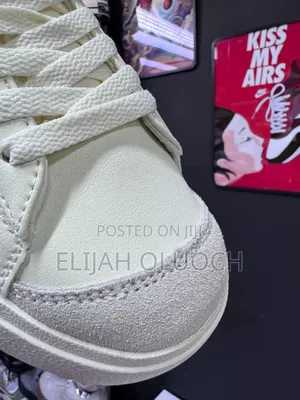 Nike Blazer Low 
White
