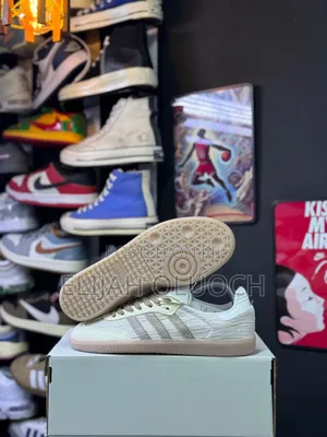 Adidas Samba Og Sneaker With A Beige Textured