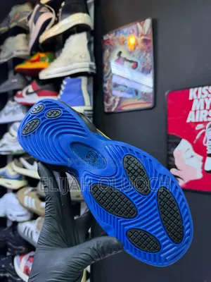 Nocta Glide Blue And Black