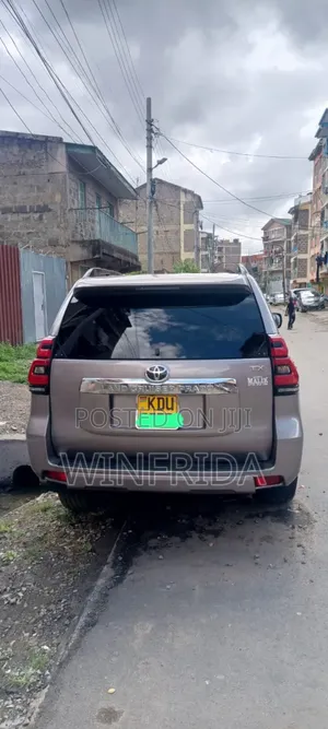Serviced Diesel Prados Woth Sunroof Car Hire Payment After Delivery