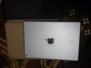 Apple iPad Wi-Fi 32 GB Silver - main view