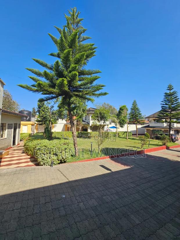 5bdrm Maisonette in Kibiko, Kibiku for sale