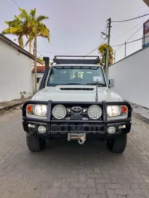Toyota Land Cruiser 79 Series 2019 Beige