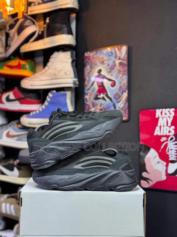 Adidas Yeezy Boost 700 “Wave Runner” - thumbnail 4