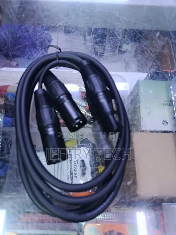 XLR-Female to 2-XLR Male Splitter Aux Audio Sound