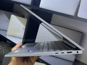 Laptop HP ZBook Firefly G8 16GB Intel Core I7 SSD 512GB