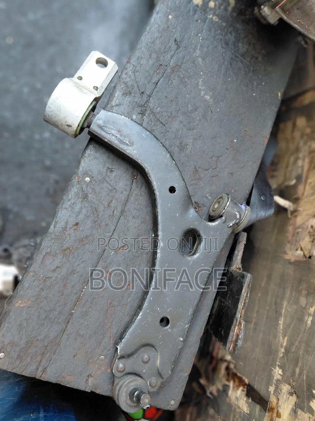 Front Lower Arms Mazda Demio 2005