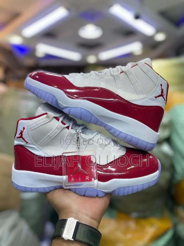 Jordan 11 Cherry 🍒 🐾Pure 🫰🏿 - thumbnail 3