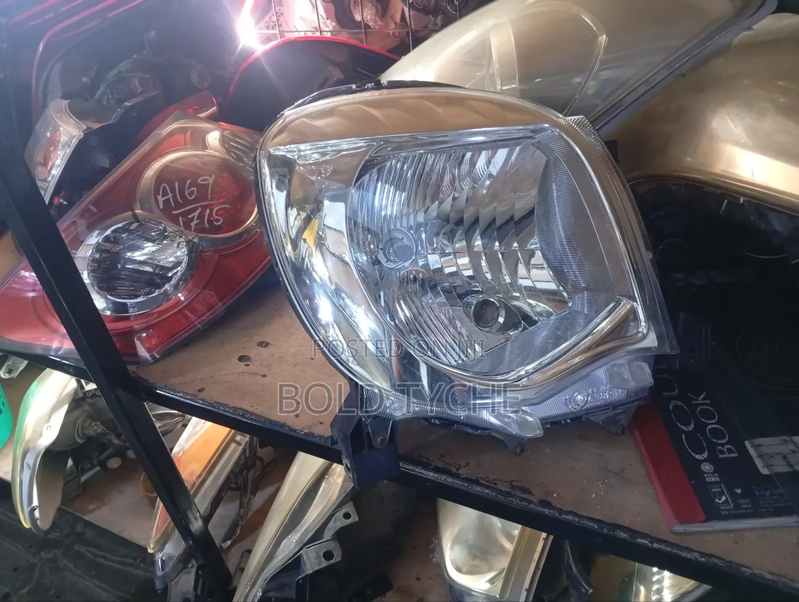 Nissan Moco Headlight