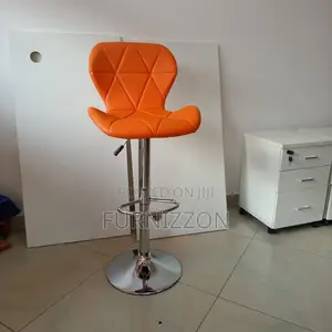 Comfortable Adjustable Bar Stool Swivel Design