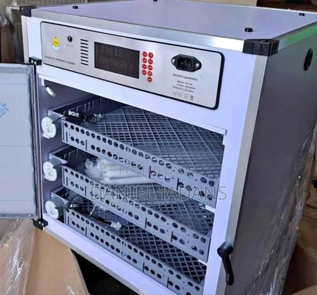 Brand New
204 Eggs Automatic Incubator /
Drawer Type