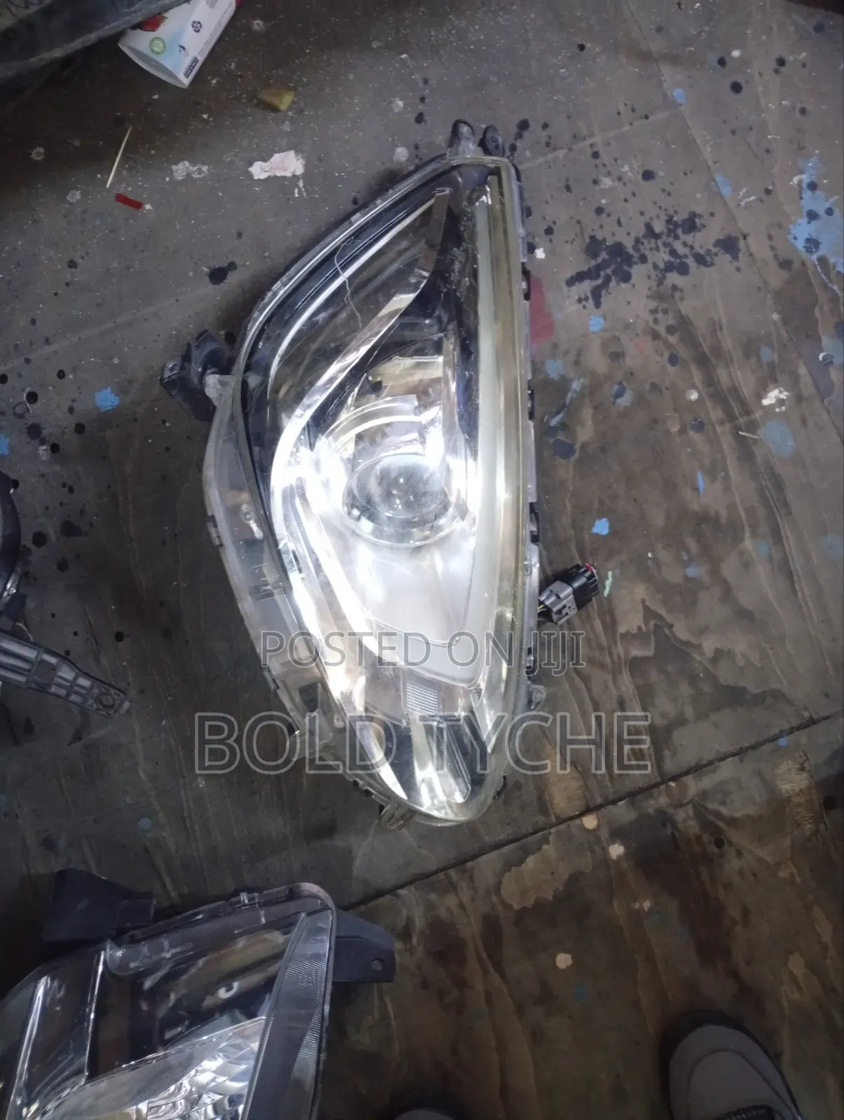 Mitsubishi Mirage 2016 Headlight