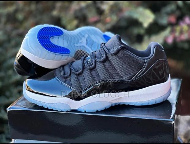 Jordan 11 Low Retro Low 🐾
“Spacejam 


Quality 🫰🏿

S - thumbnail 3