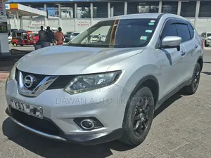 Nissan X-Trail 2016 Silver