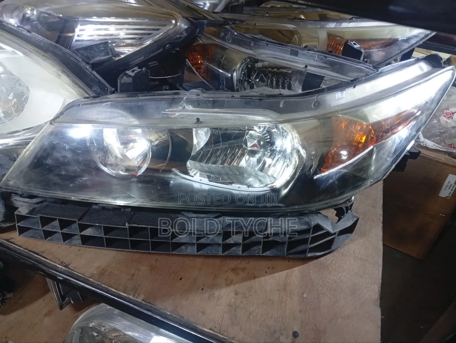 Honda Stream Blackshed Headlights