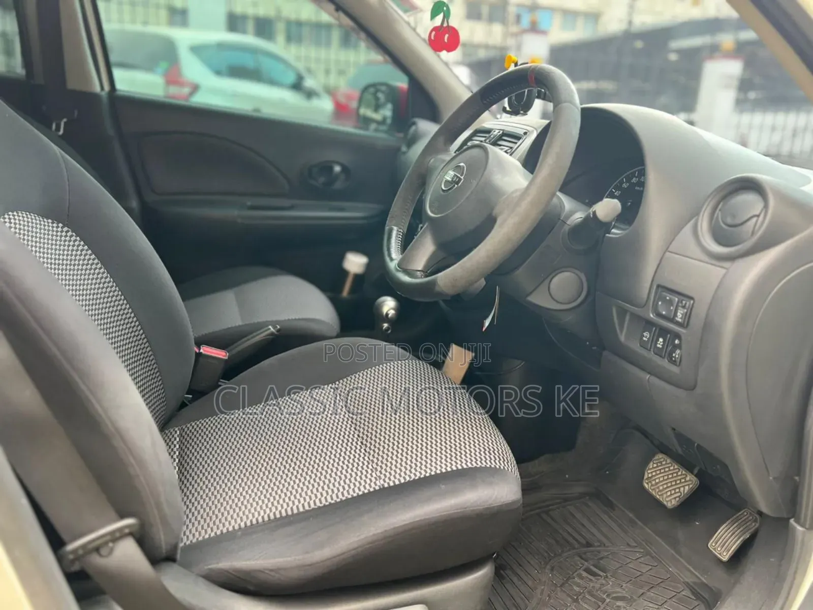 Nissan March 1.2 FWD 2015 White