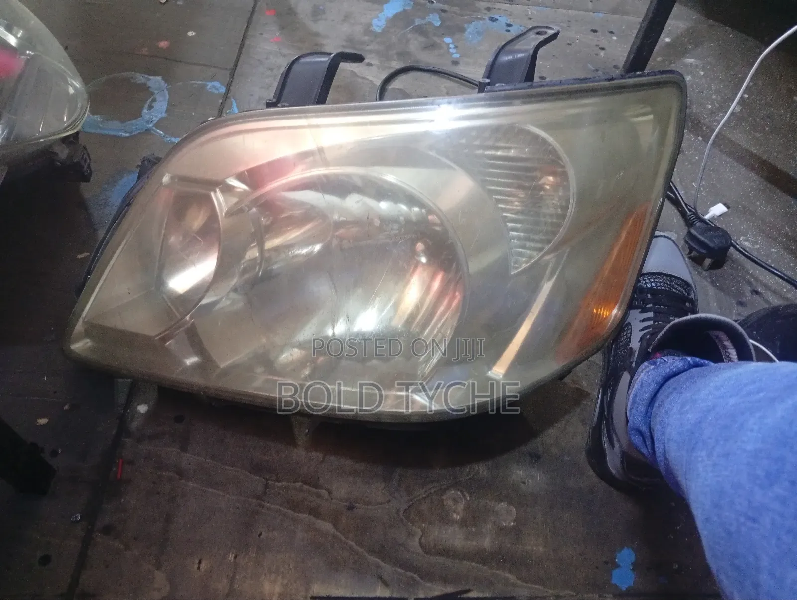 Toyota Noah 2005 Xjapan Headlight