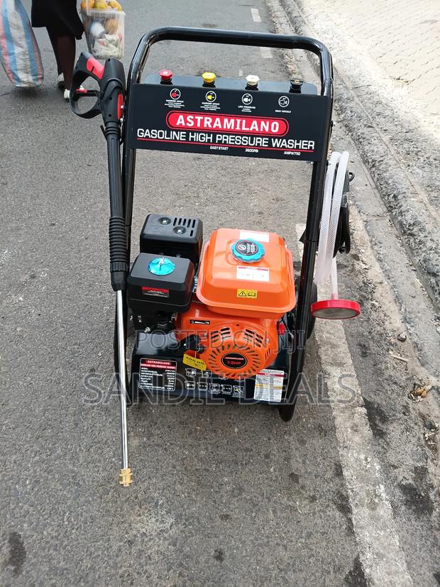 Unique Astramilano Car Wash Machine - main view