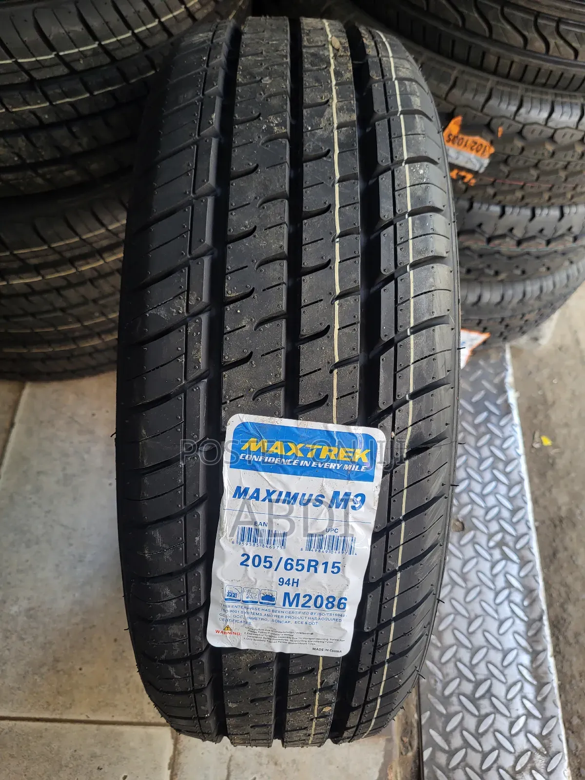 205/65r15 Maxtrek M9