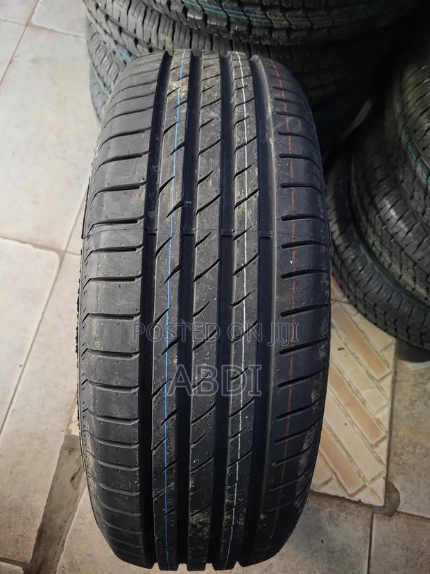205/60r16 Maxtrek - main view