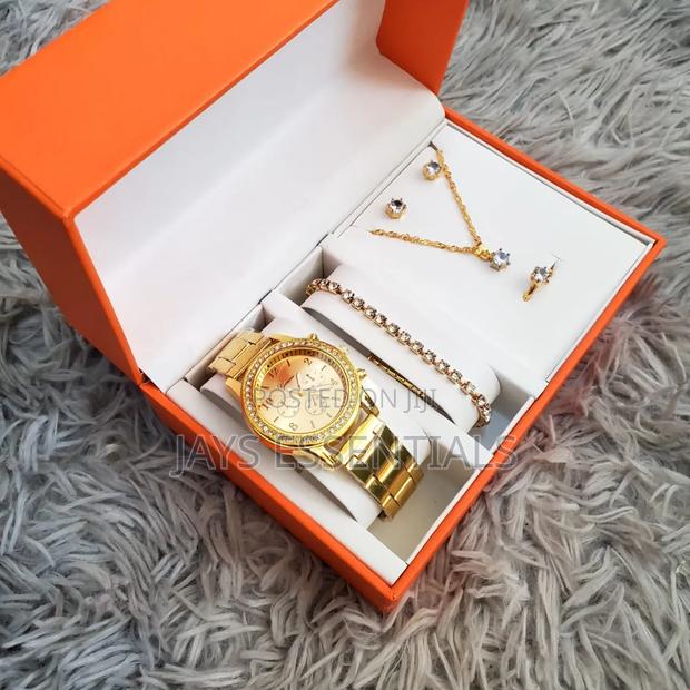 5-in-1 Ladies’ Valentine’S Gift Set - thumbnail 5