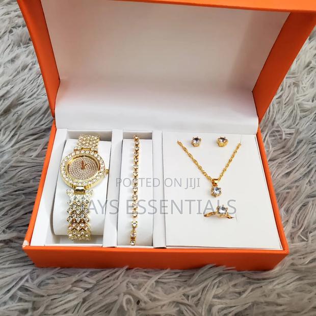 5-in-1 Ladies’ Valentine’S Gift Set - thumbnail 14