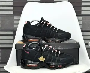 Nike Airmax 95 
“ Central Cee