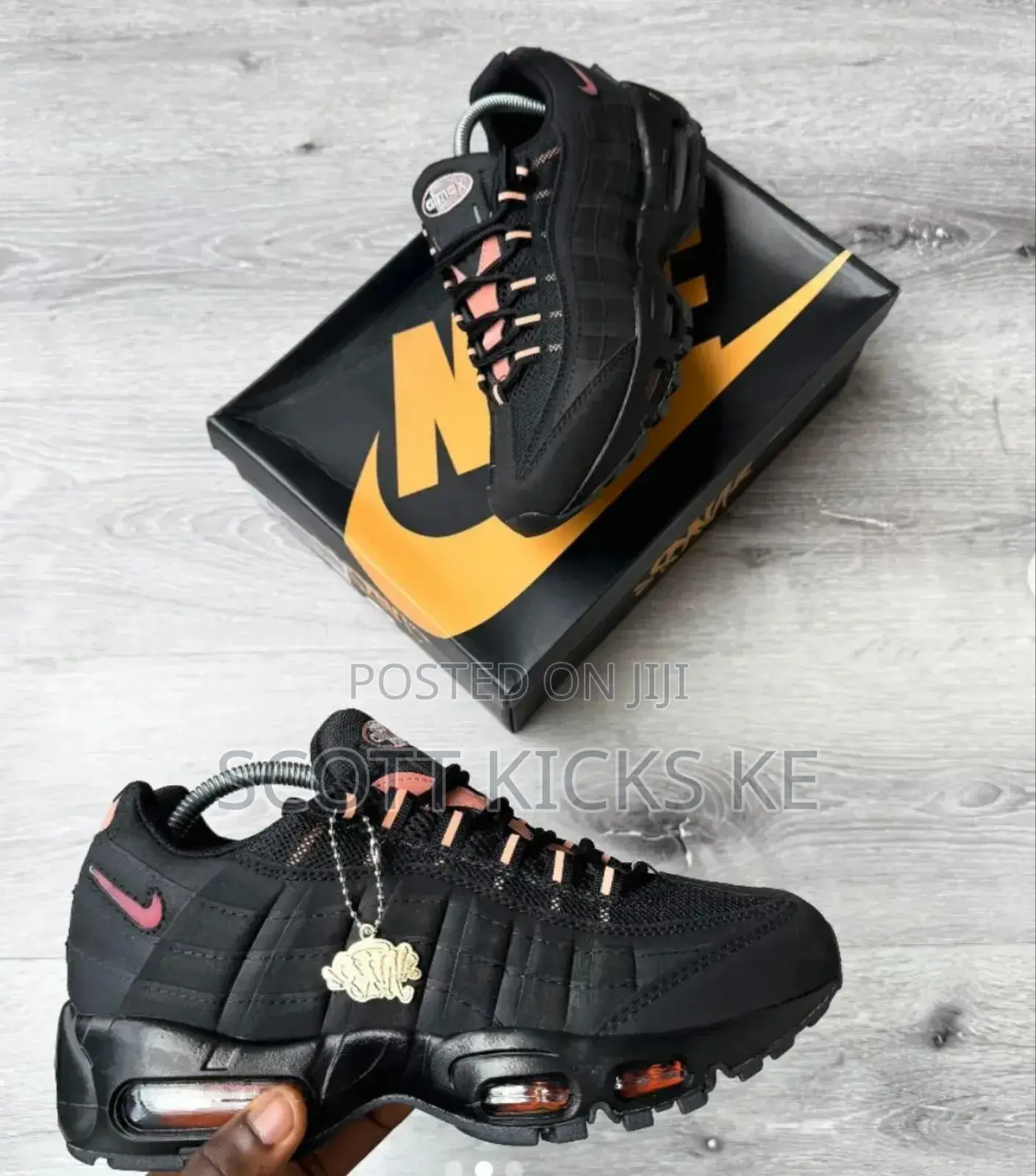 Nike Airmax 95 
“ Central Cee