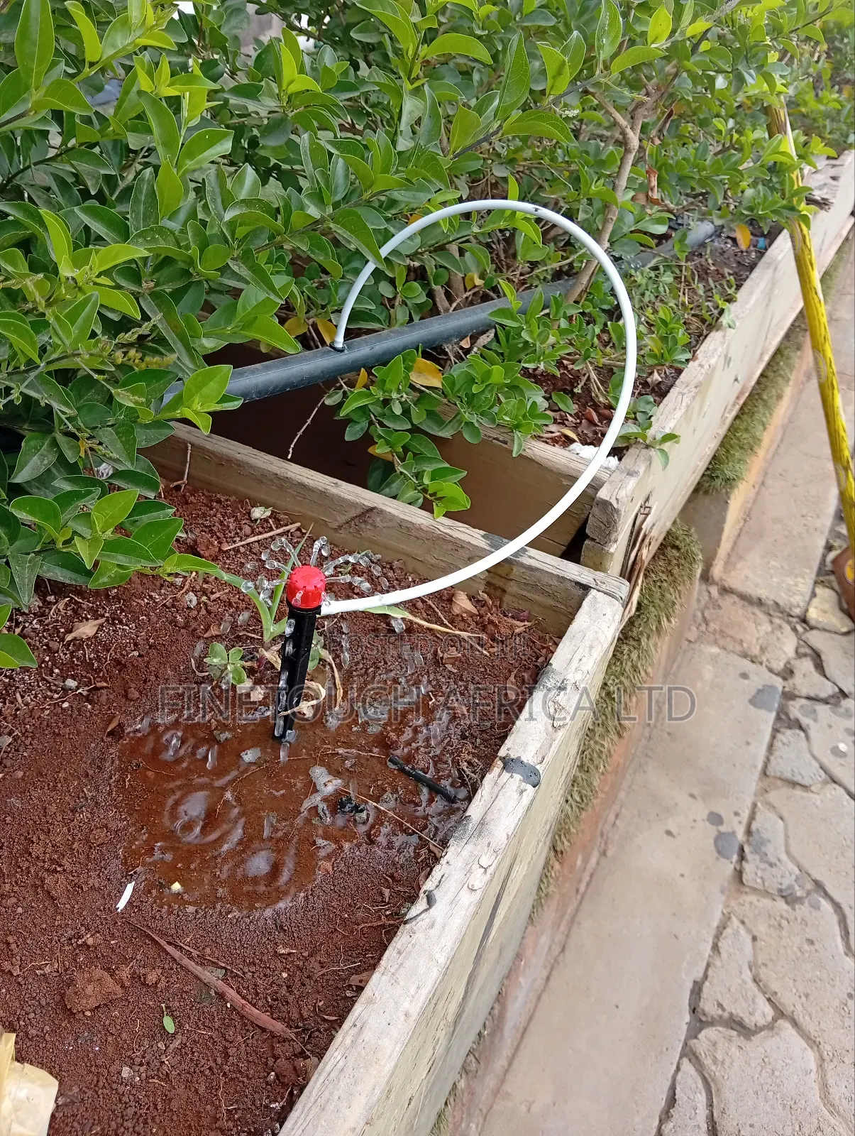 Adjustable Emitter With Spike