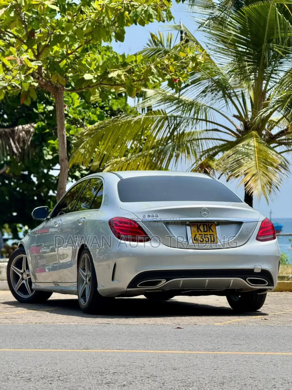 Mercedes-Benz C200 2016 Silver
