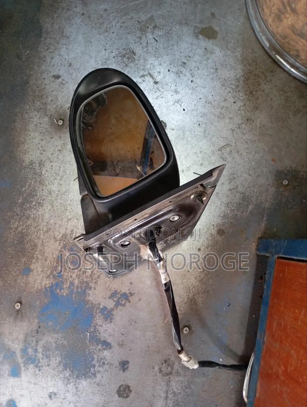Daihastu Mira Sidemirror