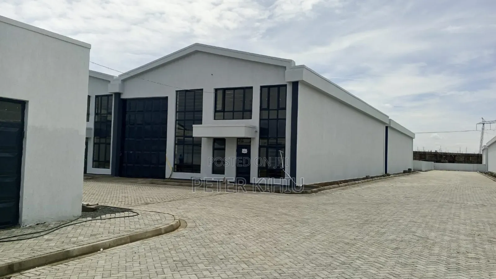 Godown to Let 3100sqft Off Eastern Bypass Before Kamakis