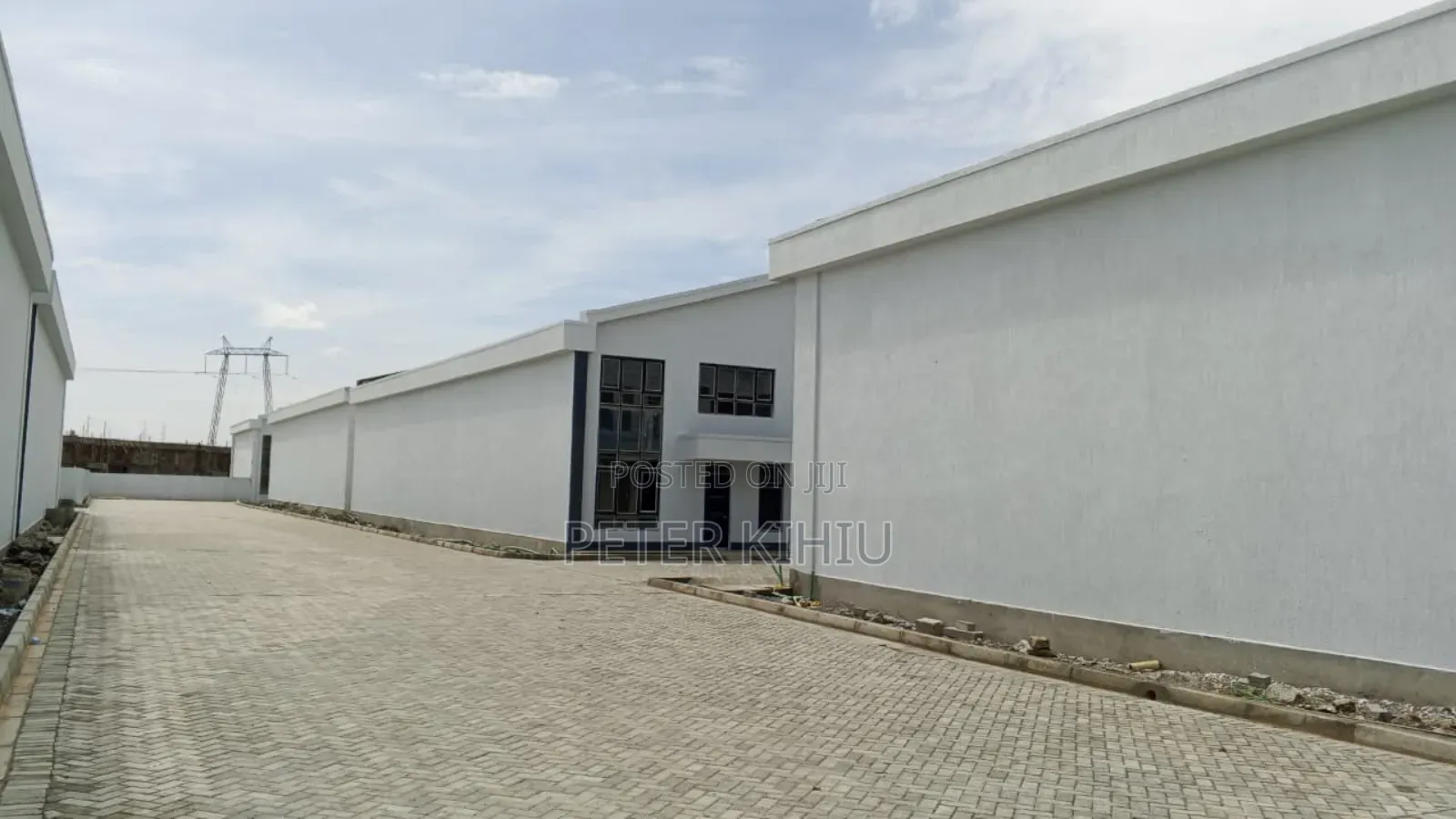 Godown to Let 3100sqft Off Eastern Bypass Before Kamakis